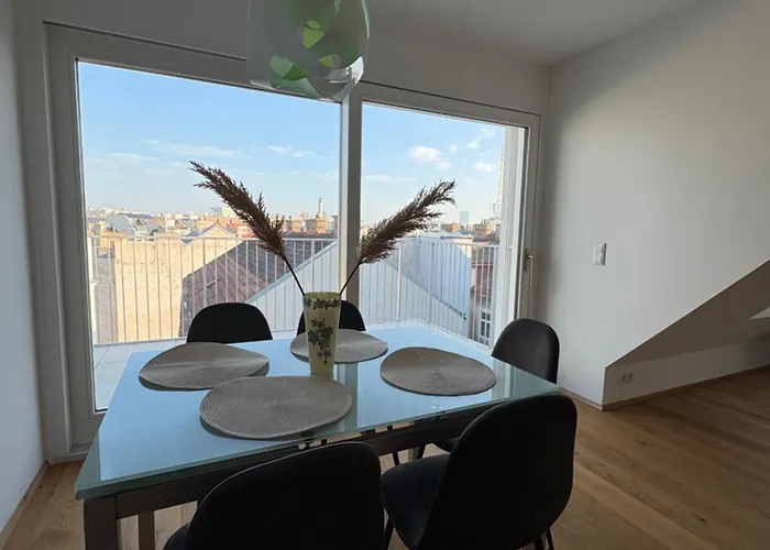 Feelhome-terrasse-4 Gaeste-wifi *